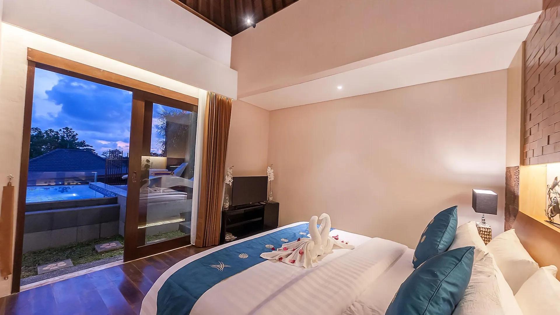 Mokko Suite Villas Umalas Bali Seminyak